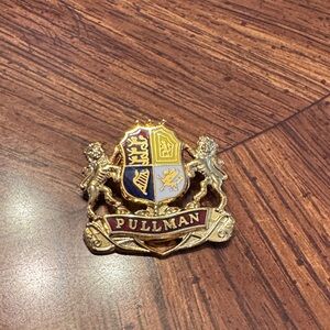 Pullman Gold and Red Crest Pin